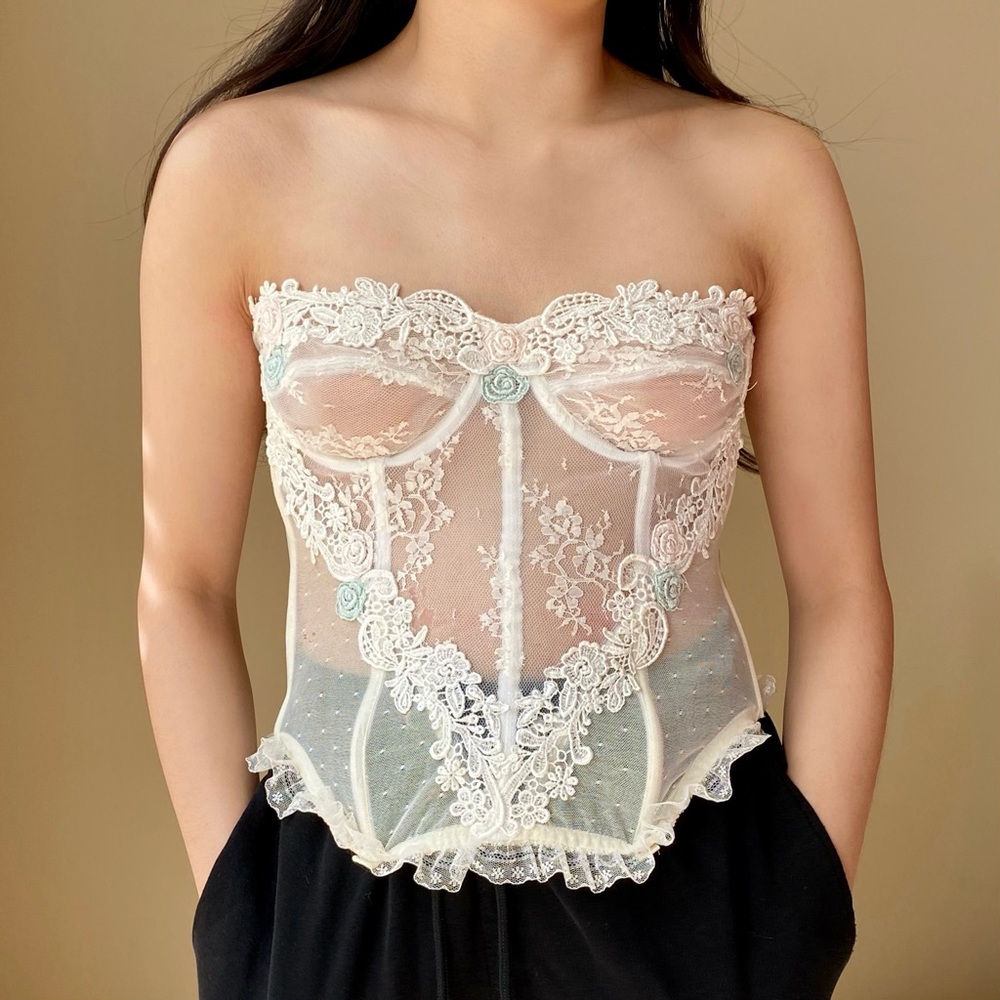 Victoria’s Secret rare vintage cream w blue floral bustier & panty set size 36